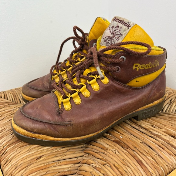 Vintage Brown Leather Reebok Hiking Boots Sz 7 1/2 - Picture 6 of 16